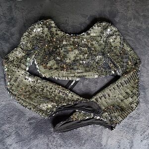 Fashion Nova Metallic Sequin Crop Top